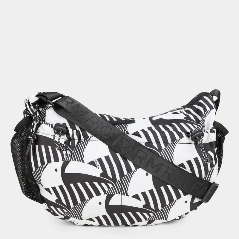 Bolsa Farm Banana Bico De Tucano Feminina - Feminino - Preto+Branco