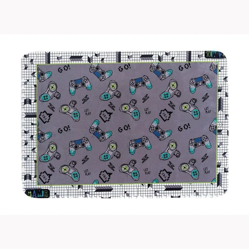 Tapete Estampado Antiderrapante 1,40m X 1,00m 1 Peça Game Juvenil 100% Poliéster.