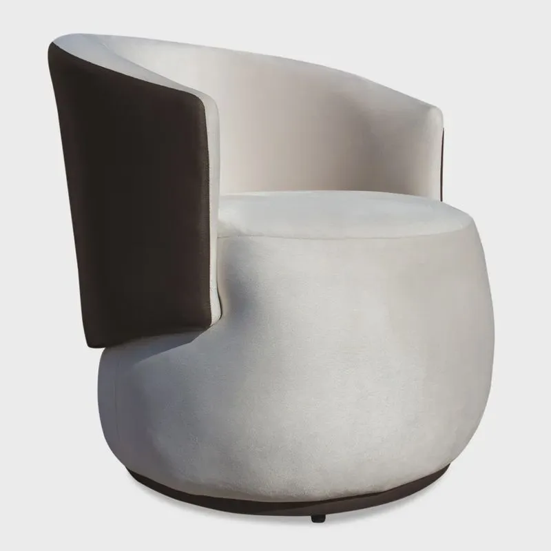 Poltrona Orgânica Decorativa Lara Veludo Bege/PU Marrom - Montanaris Decor
