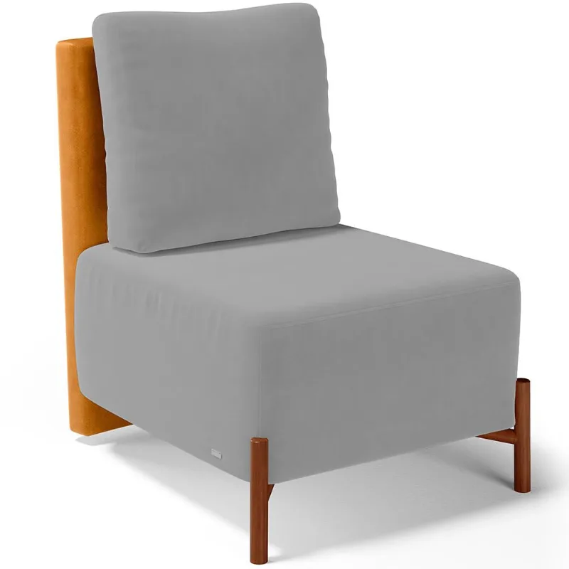 Poltrona Decorativa Sala Estar Living Pés Madeira Hungria L02 Couríssimo Whisky Suede Cinza - Lyam - Lyam Decor