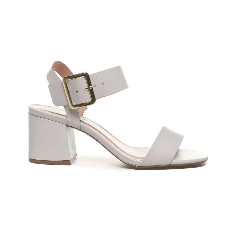 Sandália OSC Fivela Tornozelo Feminina Off White 36
