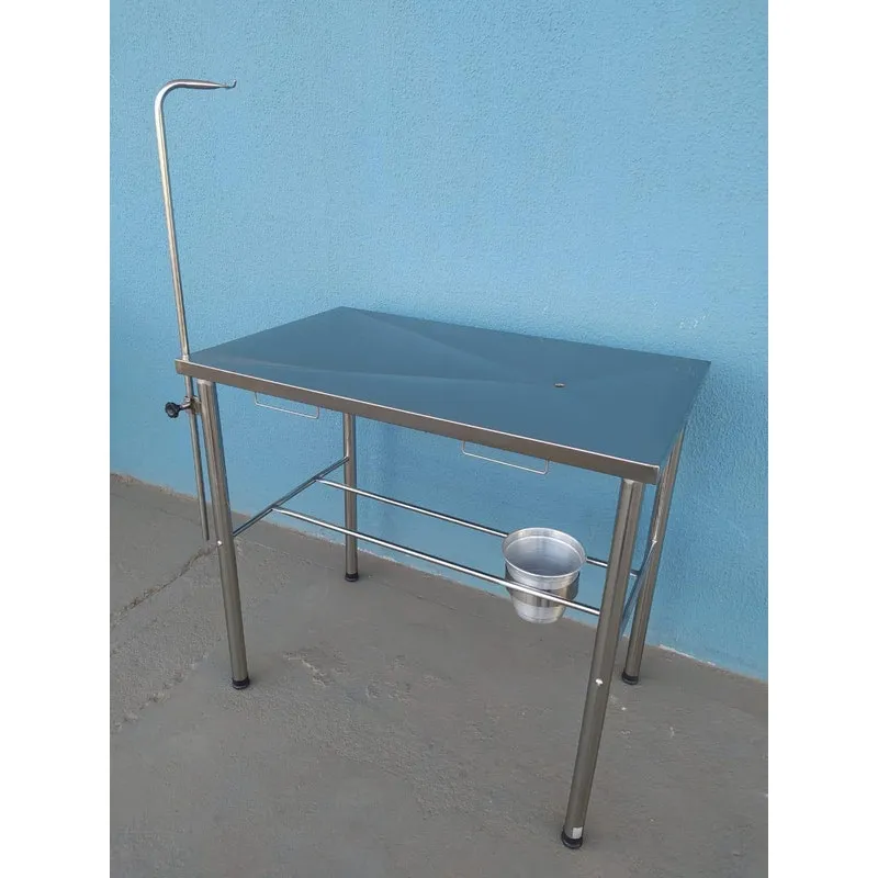 Mesa Veterinária Cirúrgica Inox Dos Pés Ao Suporte De Soro