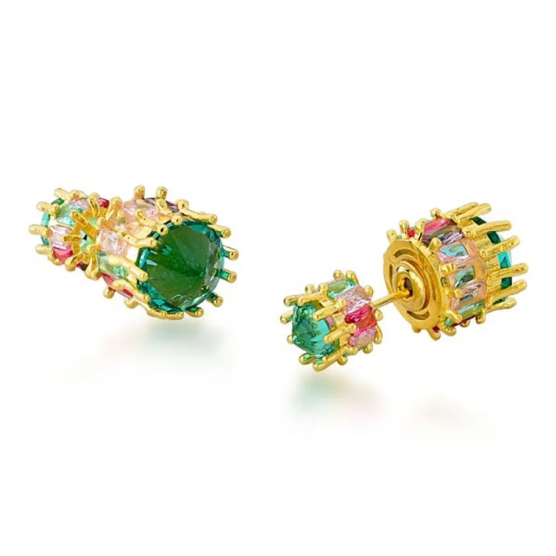 Brinco colorido delicado, cravejado com zirconias banhado a Ouro 18k Verde