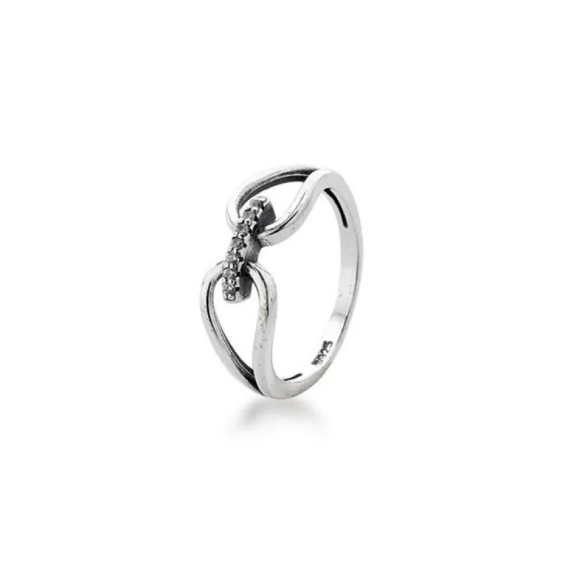 Anel Delicado com Zirconias Prata de Bali 925 16 / Prata - Atraktiva Joias