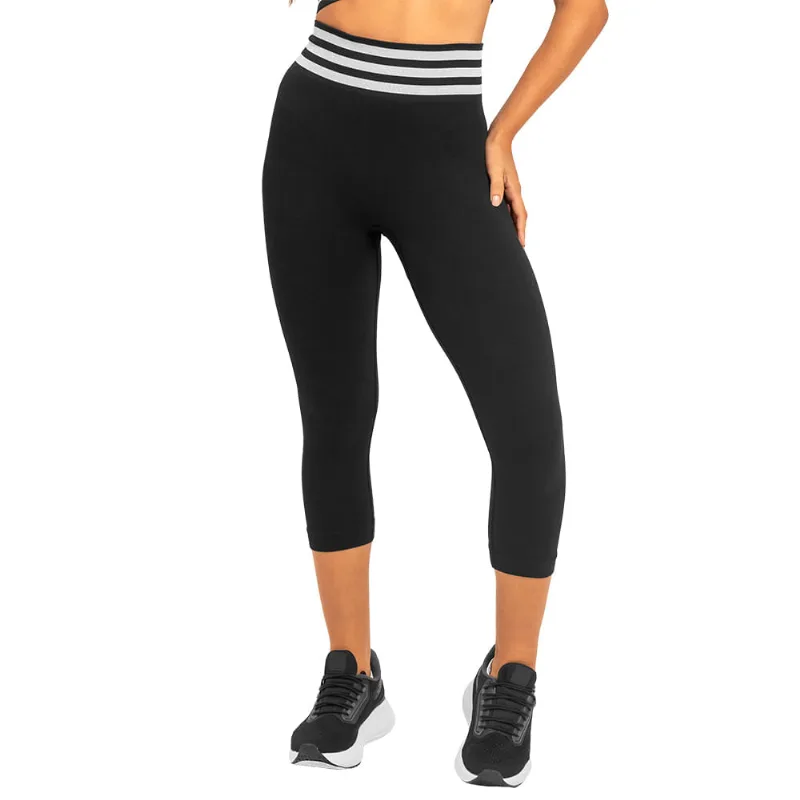 Calça Capri Fitness Sem Costura Preto