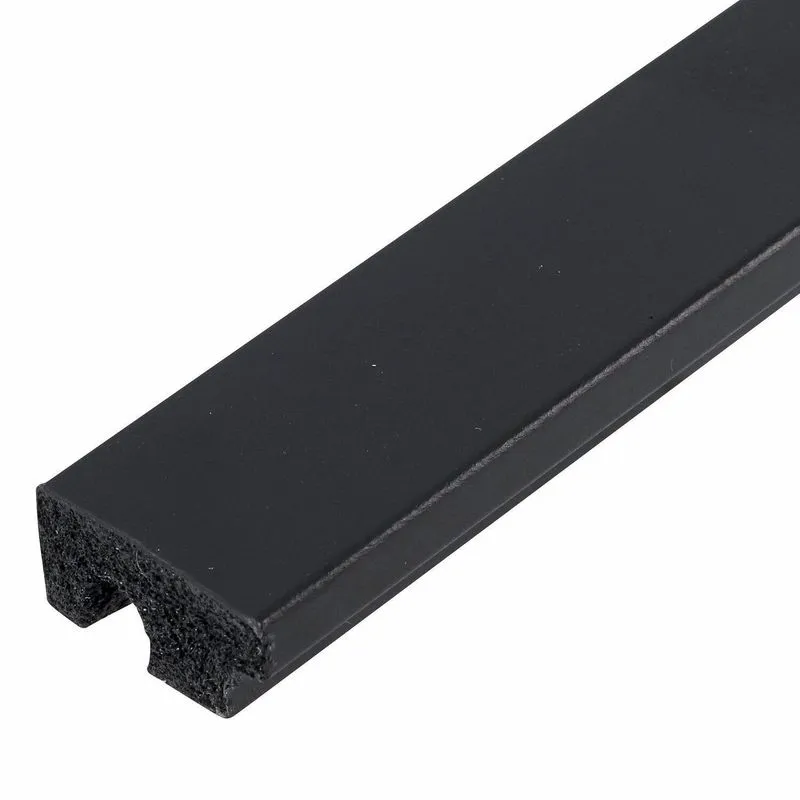 Rodapé Liso De Poliestireno 240x3cm Preto