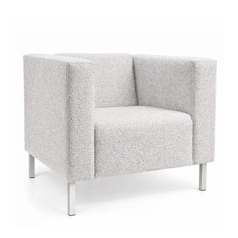 Poltrona Decorativa Perola Kubo com Revestimento Bouclé Confortável Cinza Casa Kubo
