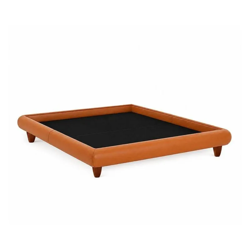 Cama Queen Japonesa Haru Com Pés De Madeira E Estofamento Em Courino Caramelo Sallar Home