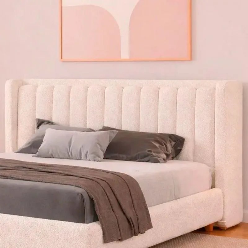 Cabeceira Yeon Queen Estofada Em Madeira Maciça Com Revestimento Em Couro Sintético Off White Sallar
