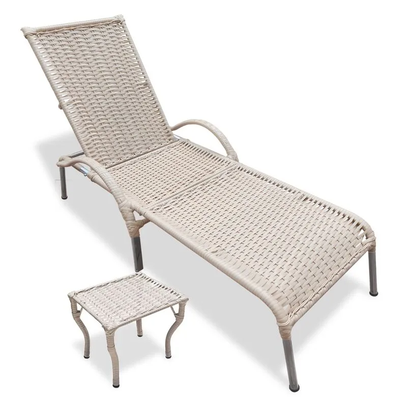 Kit 1 Cadeira para Piscina Julia com Mesa de Centro