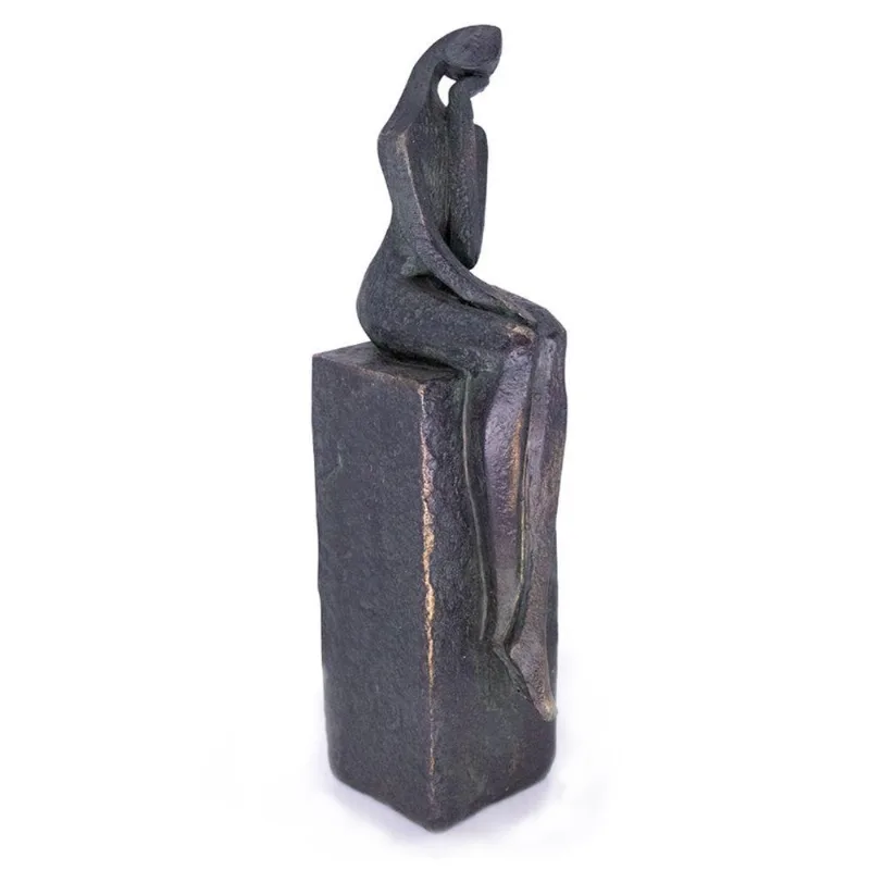 Escultura Decorativa Pessoa Sentada Em Poliresina Cobre 21,5 Cm F04 - D'rossi