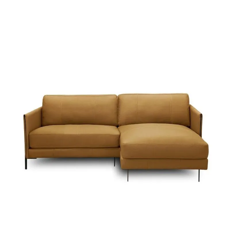 Sofá Decorativo Karine 3 Lugares Sala De Estar 230cm Com Chaise Pés Em Aço Couro Caramelo