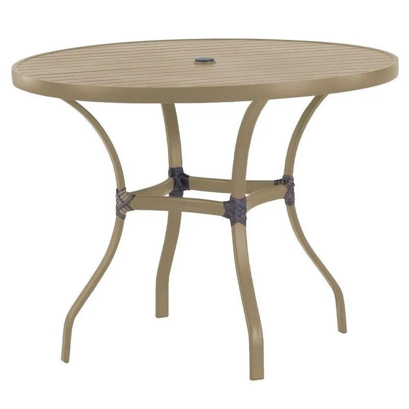 Mesa Roma Com Tampo Ripado 120 Cm Alumínio Fendi