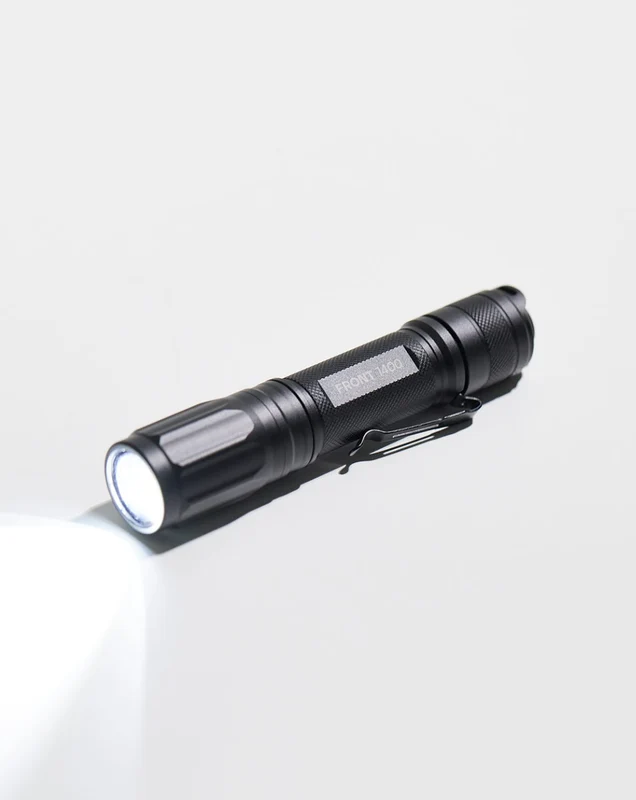Lanterna Tática Front 1400 Lumens