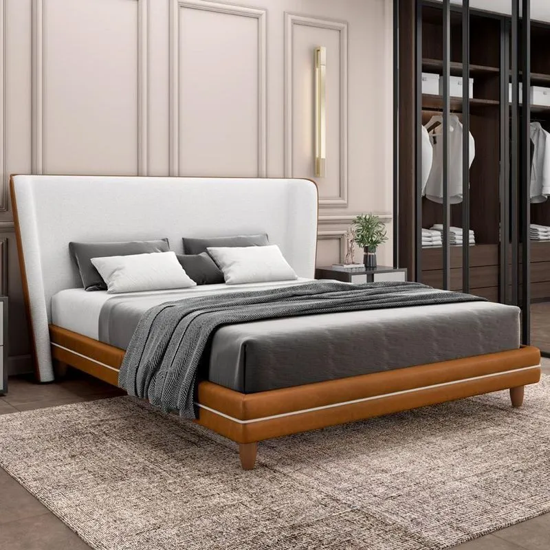Cabeceira Queen Nilo 160cm Com Cama Pés Madeira Suném P05 Couríssimo Whisky Bouclê Cru - Lyam Decor
