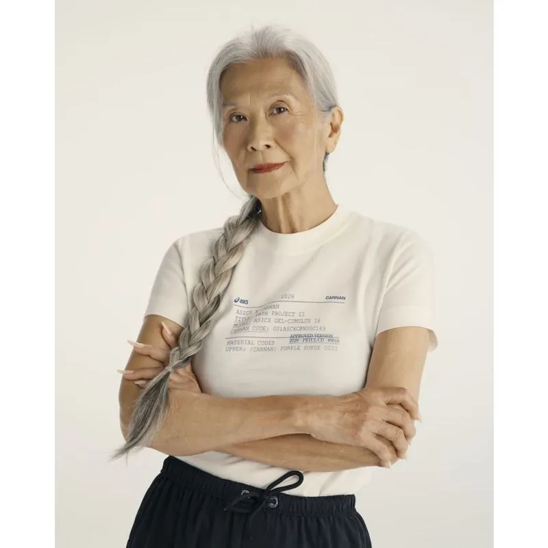 Camiseta ASICS Tech Pack Baby Tee X Carnan - Branco - tam: M