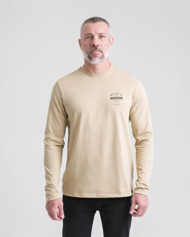 Camiseta Concept On Mission Manga Longa Masculina - Cáqui M