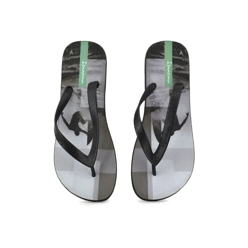Ojota Ipanema Clasica Urbana Talle: 46/47 - Color: Negro/Gris