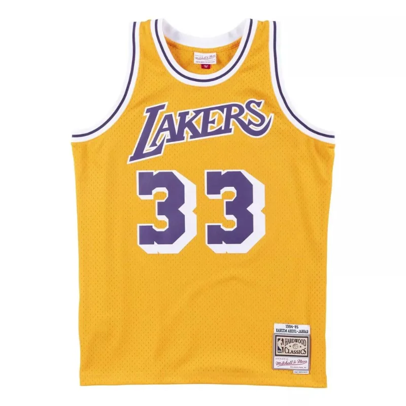 Regata Mitchell & Ness Swingman Jersey Los Angeles Lakers 1984-85 Kareem Abdul-Jabbar Amarela Regata Mitchell & Ness NBA Jersey Lakers Amarela - S