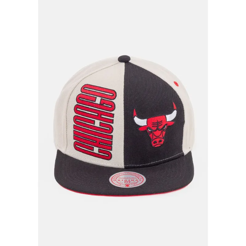 Boné Mitchell & Ness Aba Reta Chicago Bulls Off White - ÚNICO