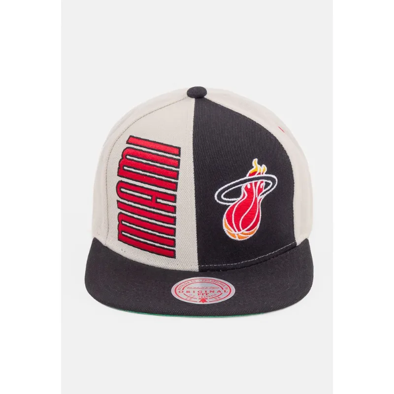 Boné Mitchell & Ness Aba Reta Miami Heat Off White - ÚNICO