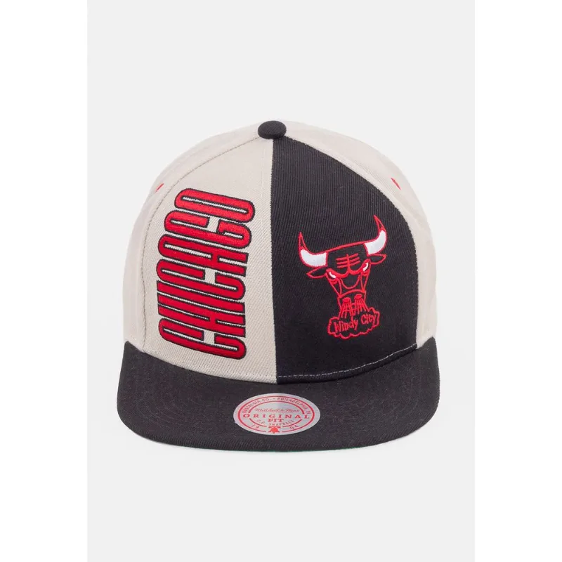Boné Mitchell & Ness Aba Reta Chicago Bulls Off White - ÚNICO