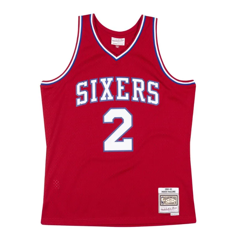 Regata Mitchell & Ness Swingman Jersey Philadelphia 76ers 1982-83 Moses Malone Vermelha - Plus G