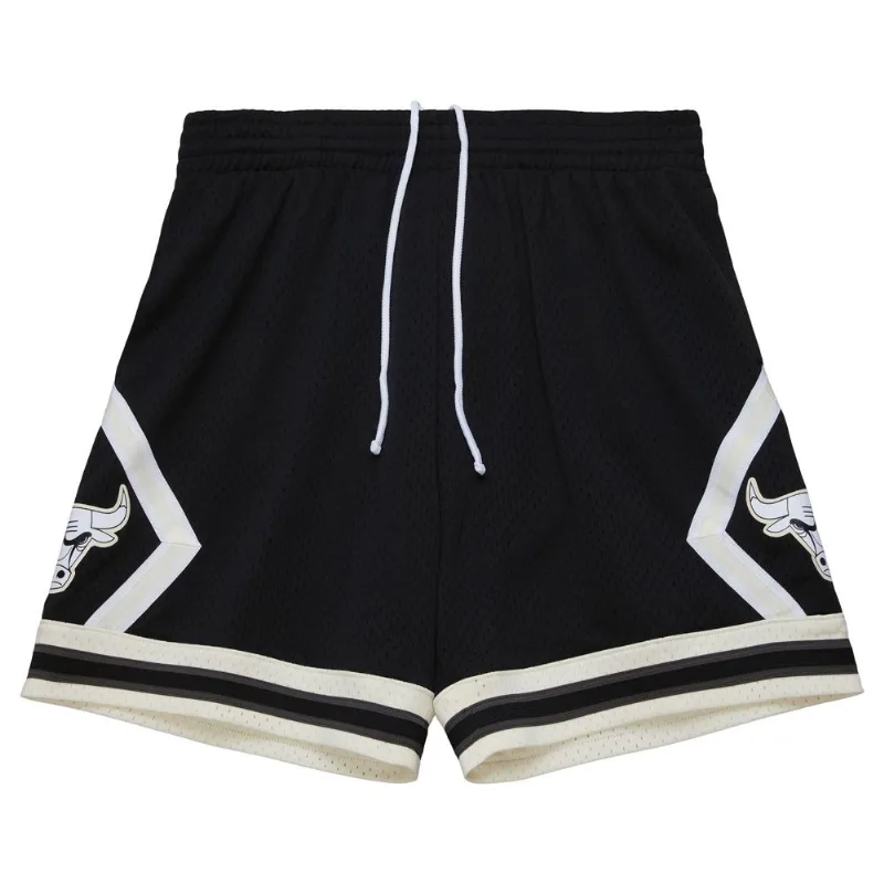 Shorts Mitchell & Ness NBA Off Court Chicago Bulls 1997 Preto - P