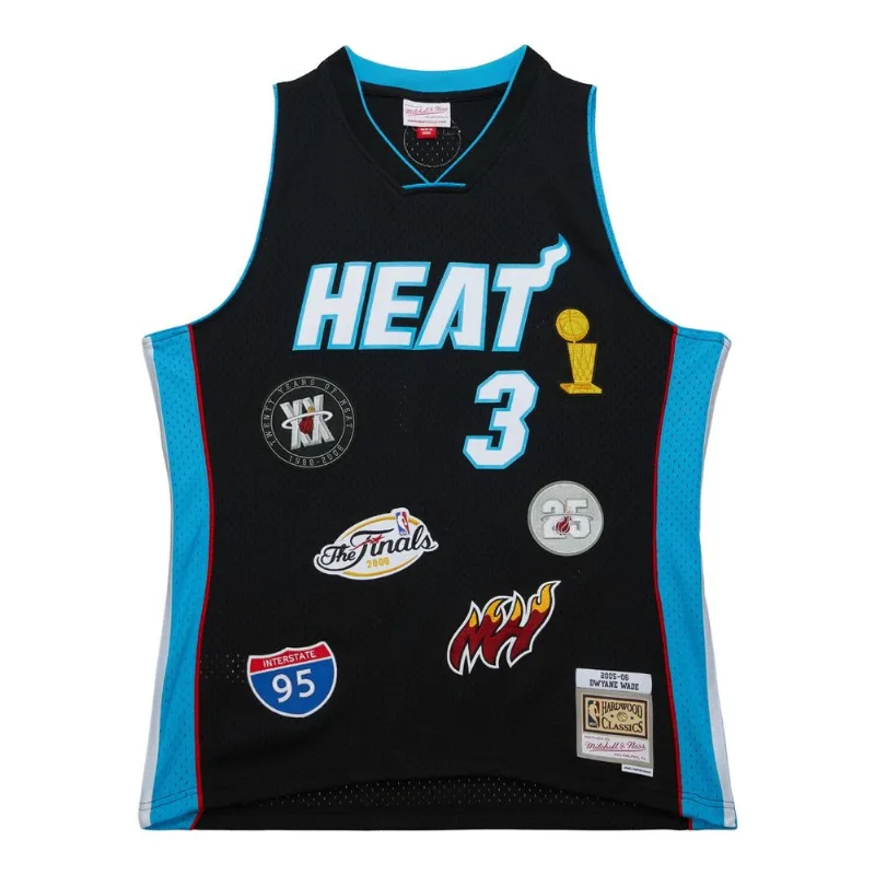 Regata Mitchell & Ness Highway Swingman Jersey Miami Heat 2005-06 Dwyane Wade Preta - M