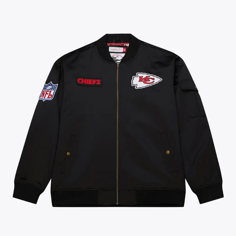 Jaqueta Mitchell & Ness NFL Team Leader Satin Bomber Vintage Logo Kansas City Chiefs Preta Jaqueta Mitchell & Ness NFL Team Leader Satin Bomber Vintage Logo Chiefs Preta - S
