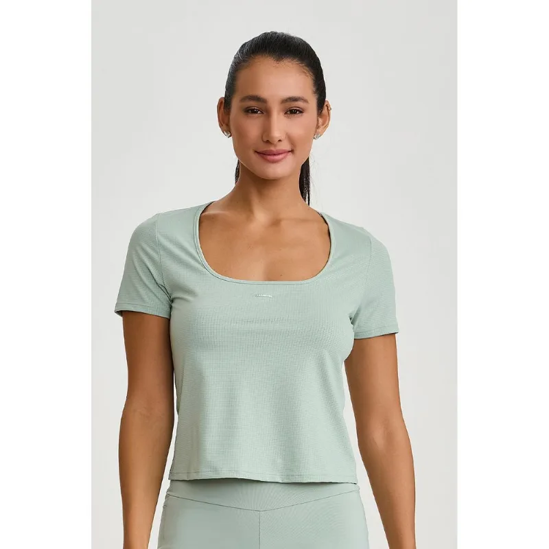 BLUSA TEXTURIZADA DRY VERDE ALOE CAJUBRASIL BLUSA TEXTURIZADA DRY VERDE ALOE - GG