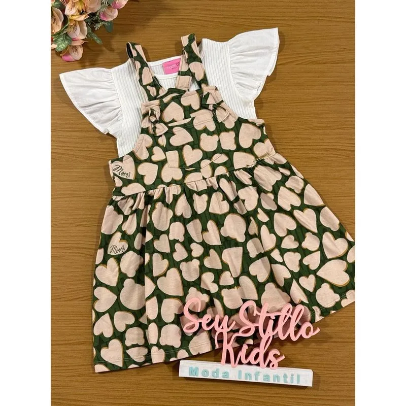 Salopete Infantil Momi Inverno Corações e Blusa Branca