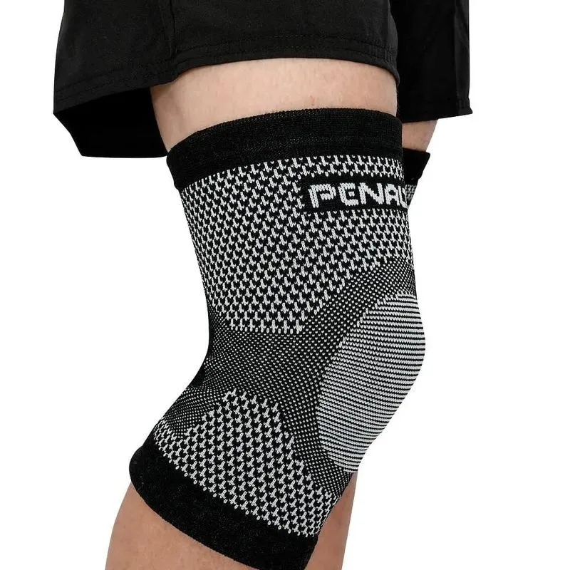 Joelheira Elástica Penalty Knit XXIII Preto/branco - M