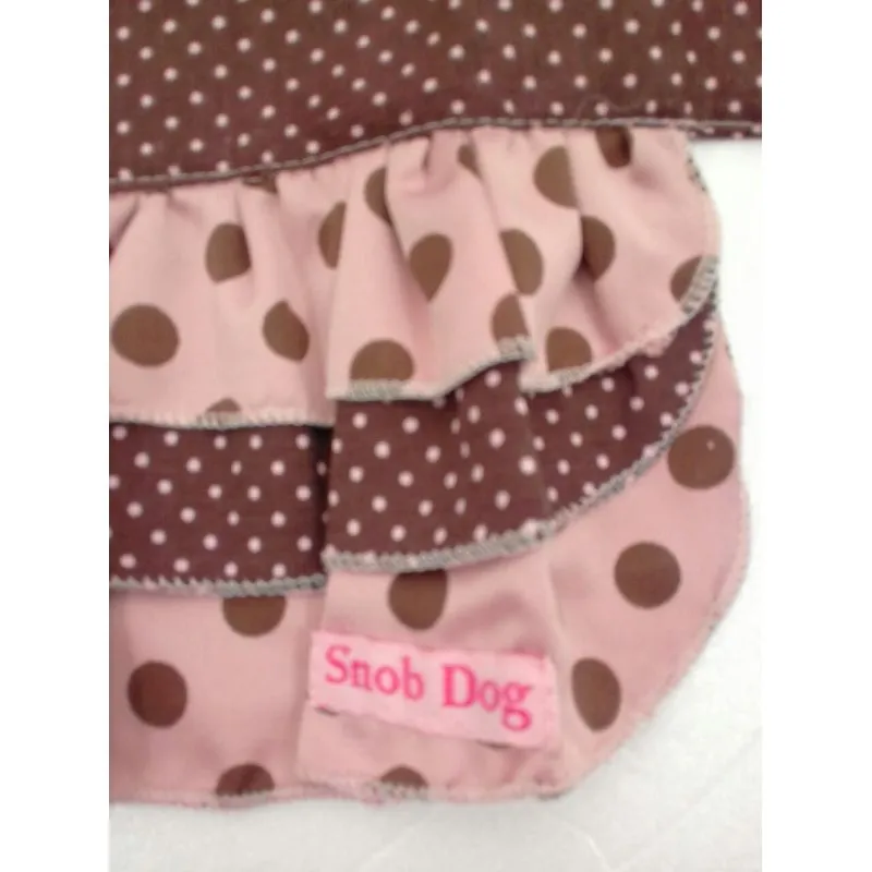 Vestido Ostentação Cães E Gatas Colar Perolas E Broche Snob Dog