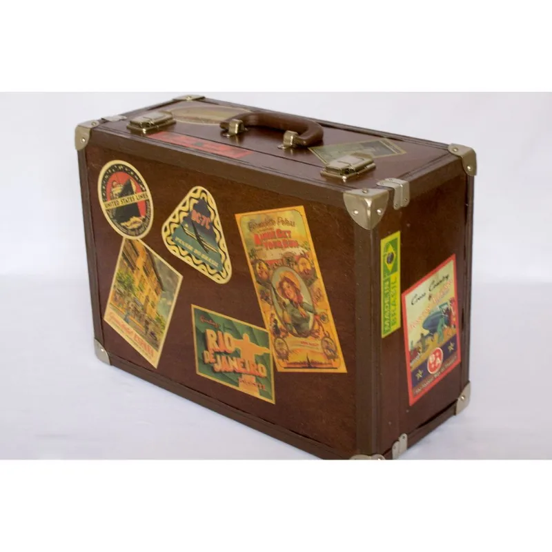 Mala Vintage Retrô Decorada Com Rótulos Antigos cod.813