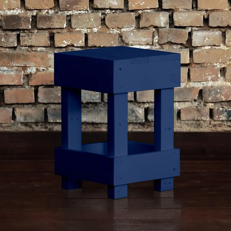 Banquinho De Pallets Aríete Azul Marinho
