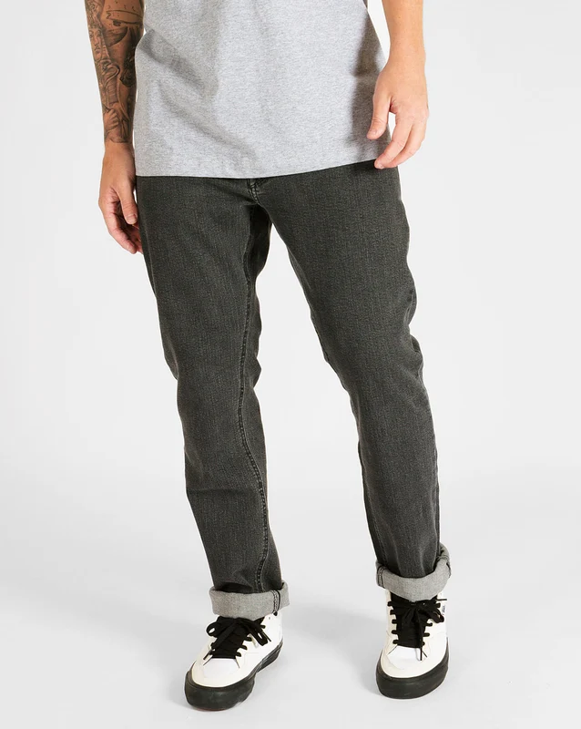 Calça Jeans Volcom Slim Fit Eco-True Black Vorta Denim 46 / JEANS PRETO