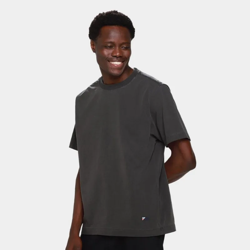 Camiseta Öus Logo Masculina - Masculino - Preto