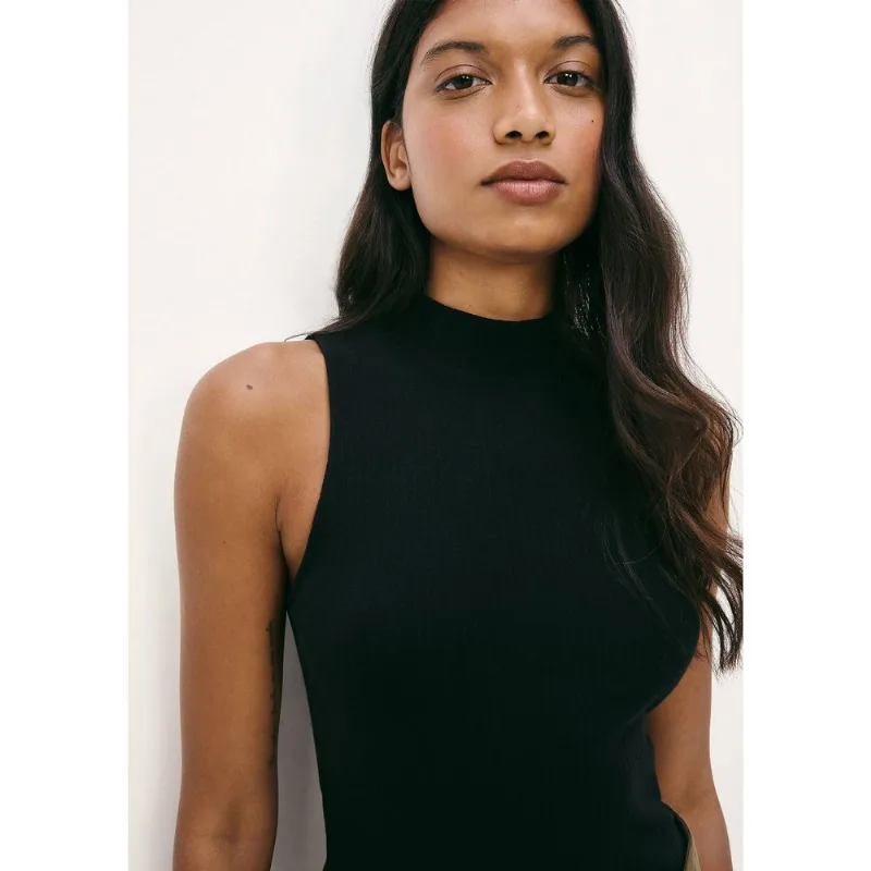 Regata Básica Feminina Gola Alta Em Ribana Canelada - Preto M