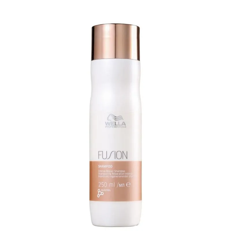 Shampoo Reconstrutor Resistência 250ml Wella Fusion para Cabelos Danificados Shampoo Wella Fusion 250ml