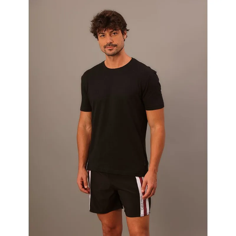 Camiseta Masculina de Algodão Essentials Minimalista Calvin Klein Jeans - Preto Camiseta Masculina de Algodão Essentials Minimalista Calvin Klein Jeans Preto p