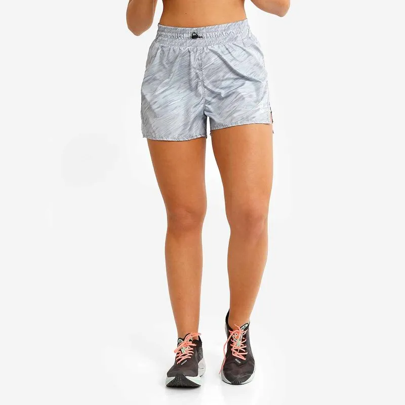 SHORTS MUJER FILA ESSENTIAL ACTIVE - ESTAMPADO GRIS CLARO - L