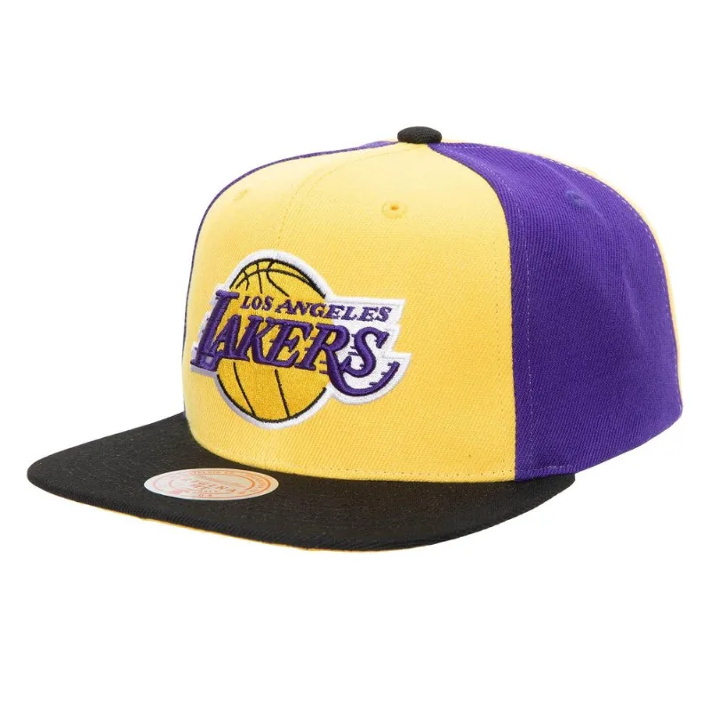 Boné Mitchell & Ness NBA On The Block Snapback Los Angeles Lakers Dourado com Preto - ÚNICO