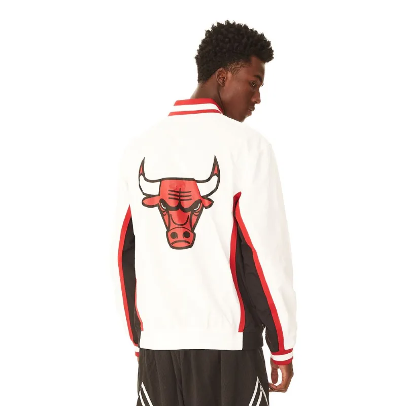 Jaqueta Mitchell & Ness Authentic Warm Up Chicago Bulls Branca - GG