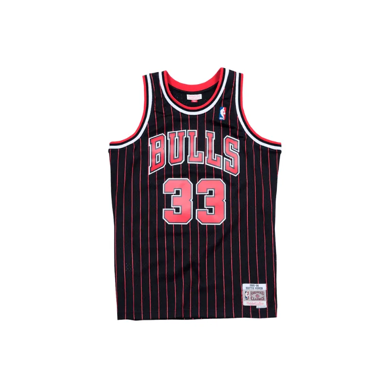 Regata Mitchell & Ness NBA Alternate Swingman Jersey Chicago Bulls Scottie Pippen 1995-96 Preta - S