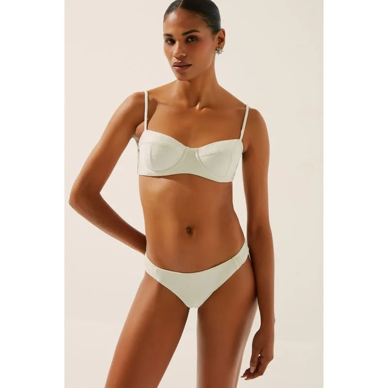 Biquíni Calcinha Lateral Média Camélia OFF WHITE/OFF WHITE P/S