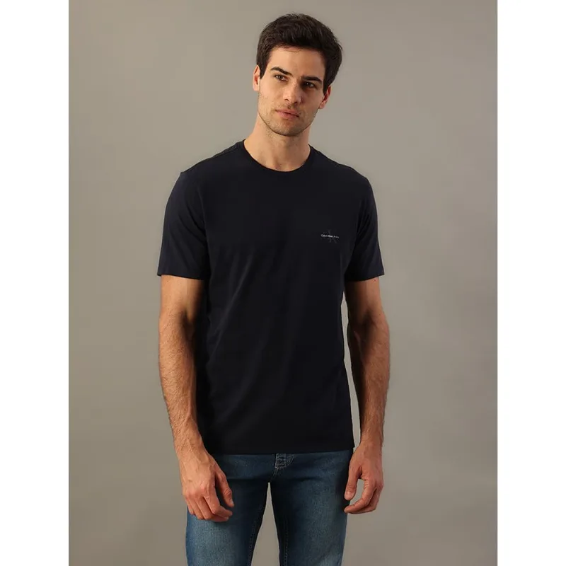 Camiseta Masculina Básica Estampa Logo Reissue No Peito Calvin Klein Jeans - Azul Marinho Camiseta Masculina Básica Estampa Logo Reissue No Peito Calvin Klein Jeans Azul Marinho g