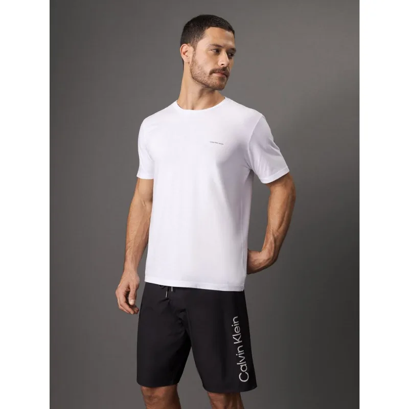 Camiseta Masculina de Algodão Básica Estampa Logo Minimalista No Peito Calvin Klein Jeans - Branco Camiseta Masculina de Algodão Básica Estampa Logo Minimalista No Peito Calvin Klein Jeans Branco m