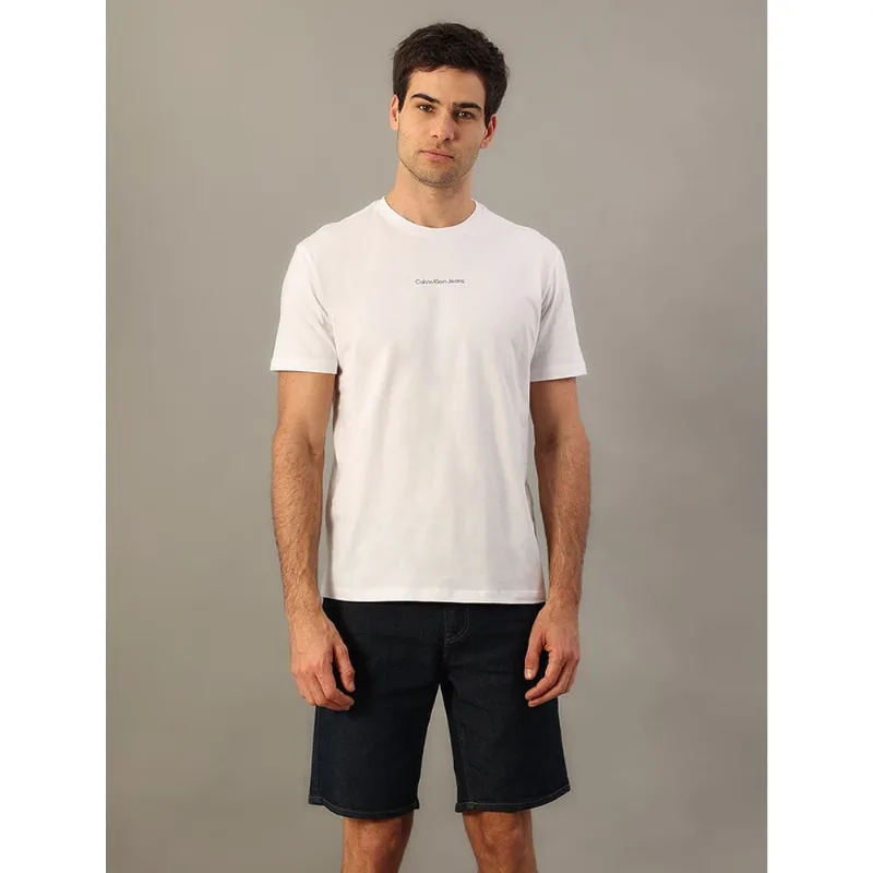 Camiseta Masculina de Algodão Estampa Logo Centralizado Calvin Klein Jeans - Branco Camiseta Masculina de Algodão Estampa Logo Centralizado Calvin Klein Jeans Branco m
