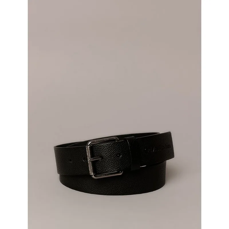 Cinto Masculino de Couro Estampa Relevo Calvin Klein Jeans - Preto Cinto Masculino de Couro Estampa Relevo Calvin Klein Jeans Preto 110